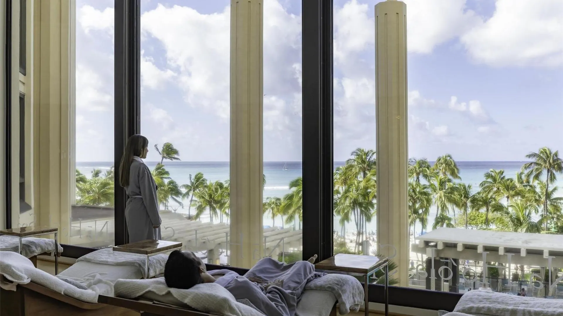 ****  Hyatt Regency Waikiki Beach Resort & Spa Honolulu United States