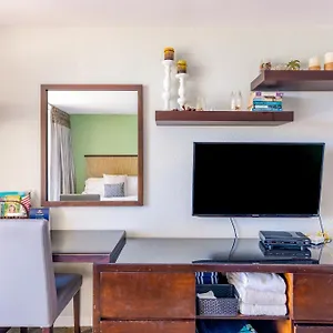 Island Colony Apartment