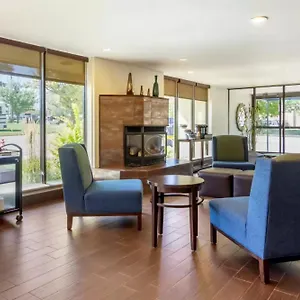 https://comfort-inn-central.seedenverhotels.com