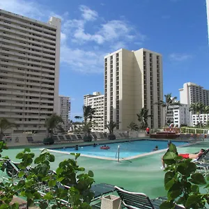 Aston At The Waikiki Banyan *** Honolulu