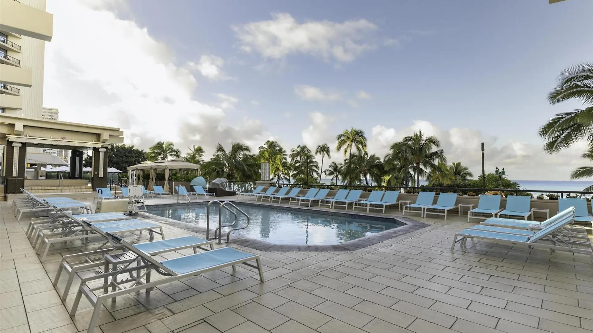 ****  Hyatt Regency Waikiki Beach Resort & Spa Гонолулу США